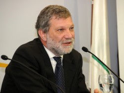 "Para comprender las ventajas de un país ganadero-agrícola y forestal, es necesaria una campaña de sensibilización a todos los niveles".